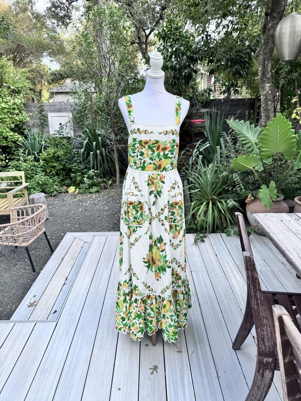 Farm Rio Papaya Salad Scarf Off White Maxi Dress Womens M Floral Tropical NWOT